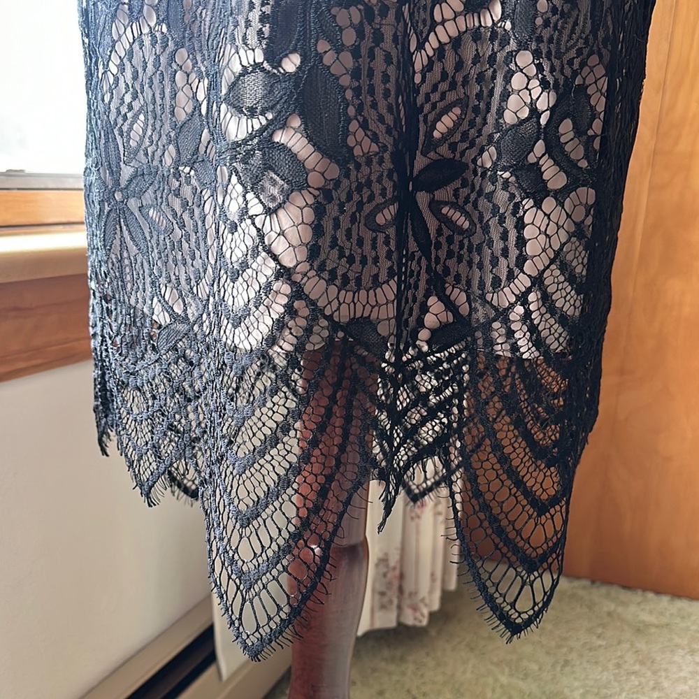 Express- NWT: Elegant Black Lace Dress - Picture 11 of 16